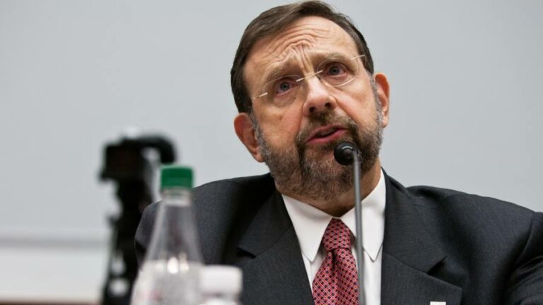 Harvey Pitt, former SEC chair, 1945-2023