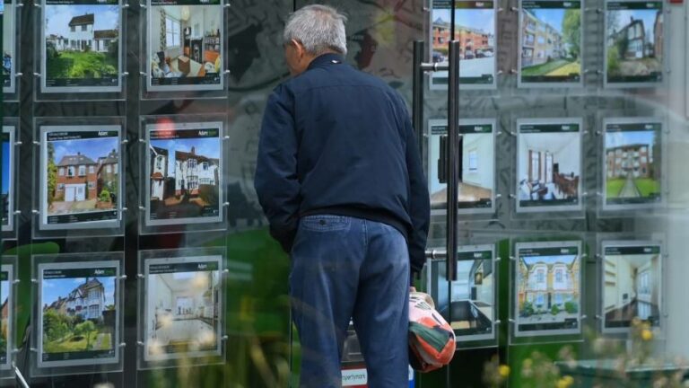 Two-year UK mortgage rate rises above 6%