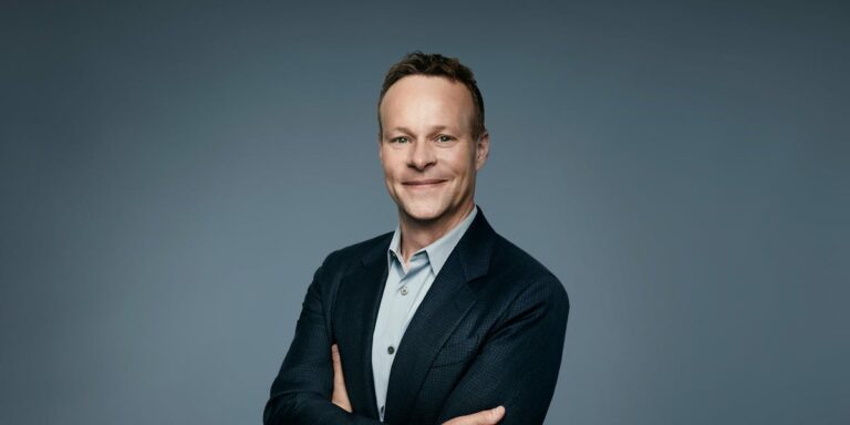 Media Elite Shocked by CNN Boss Chris Licht Profile