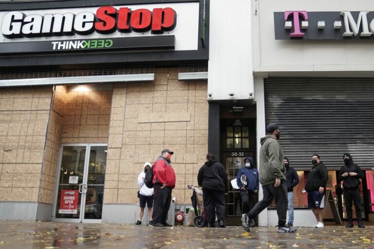 GameStop ousts CEO and Cohen takes reins as sales fall again By Reuters
