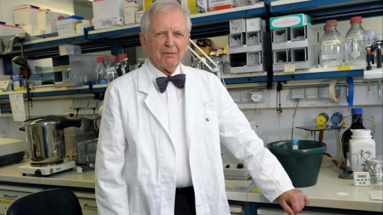 Harald zur Hausen, virologist, 1936-2023