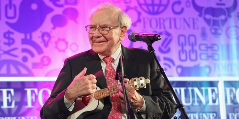 Warren Buffett Turns 93; He Dreads Birthdays, Sees Life As a Snowball