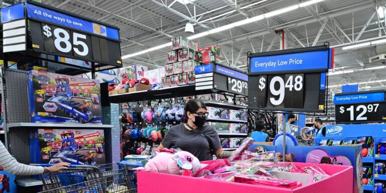 Stocks climb for 3rd straight day after Fed’s preferred inflation gauge eases to 2-year low