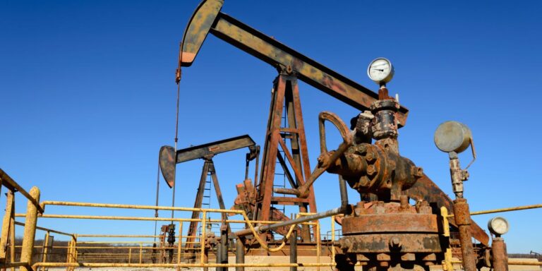 Benchmark Global Oil Price Spike Could Keep Inflation High: Analysts