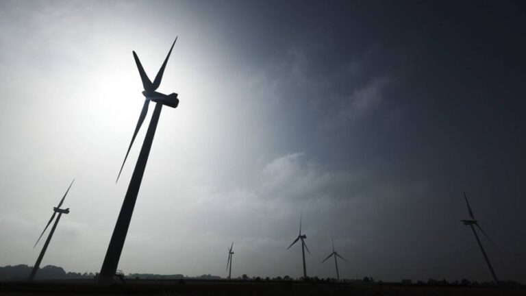 UK offshore wind auction fails to attract investors in blow to net zero plans