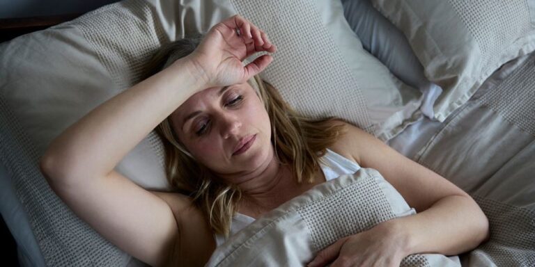 Hot flashes at night may mean greater risk for Alzheimer’s, study finds