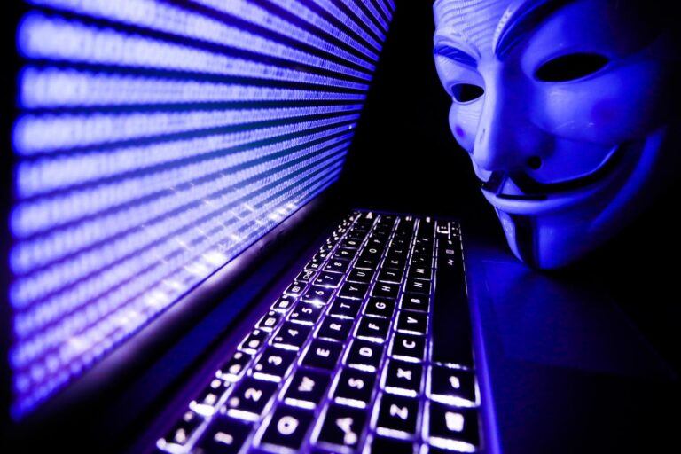 7 Simple Ways To Protect Yourself From Cyberattacks, According To An International Expert