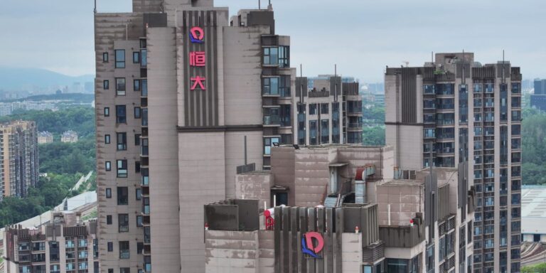 Evergrande Shares Jumped 42% Within 15 Minutes of Resuming Trade