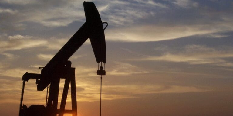 Oil Jumps and Bond Yields Hit 16-Year Highs