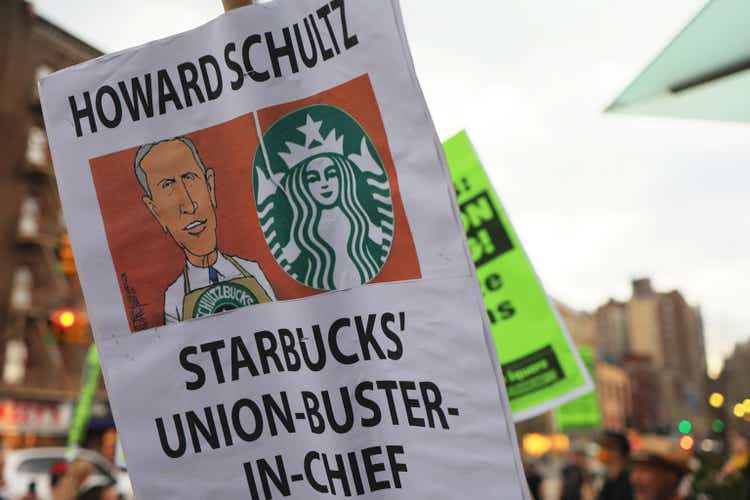 Starbucks must answer Labor Dept subpoena on worker organizing