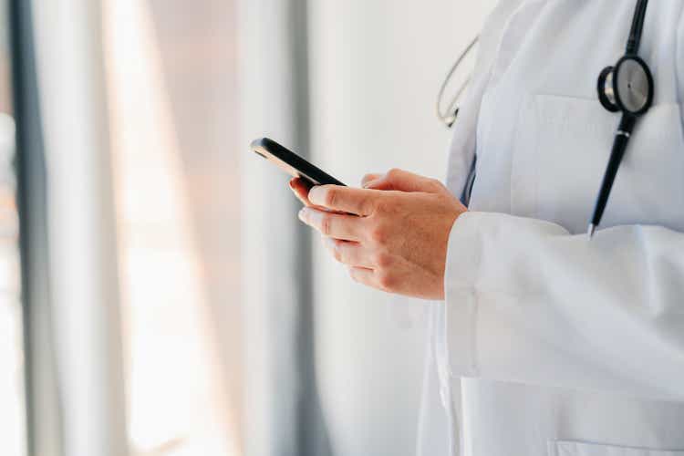 Hartford Healthcare and Walgreens partner to provide health clinics