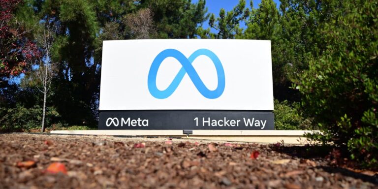 Meta updates policy to combat deceptive AI-generated political ads in 2024