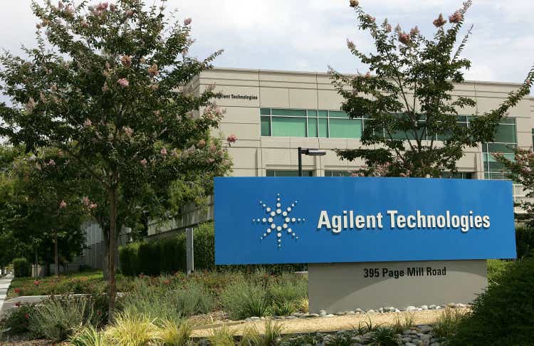 UBS lowers Agilent to neutral, cites overexposure to Chinese market (NYSE:A)