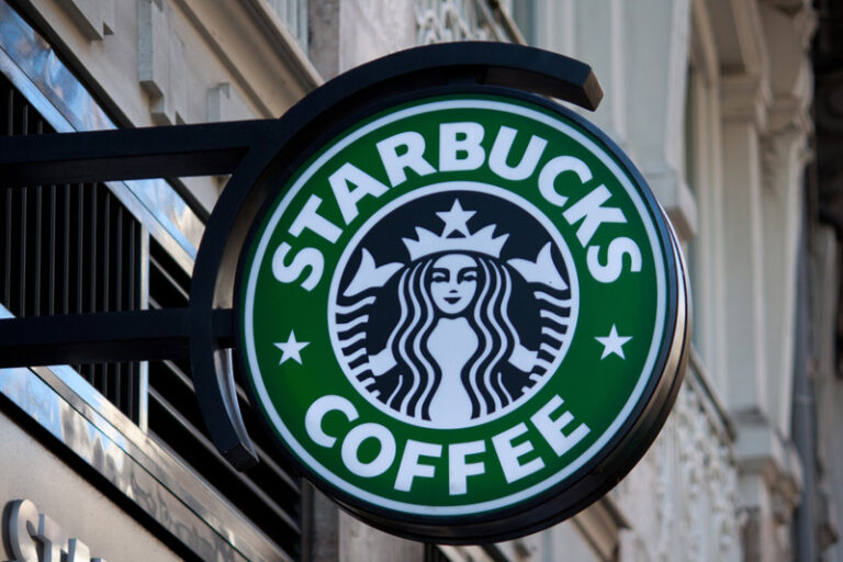 Starbucks gets sales bump from strong US demand By Reuters