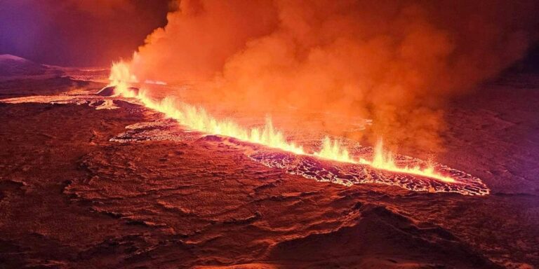 Iceland’s Volcanic Eruption Created Blazing Lava Fissure