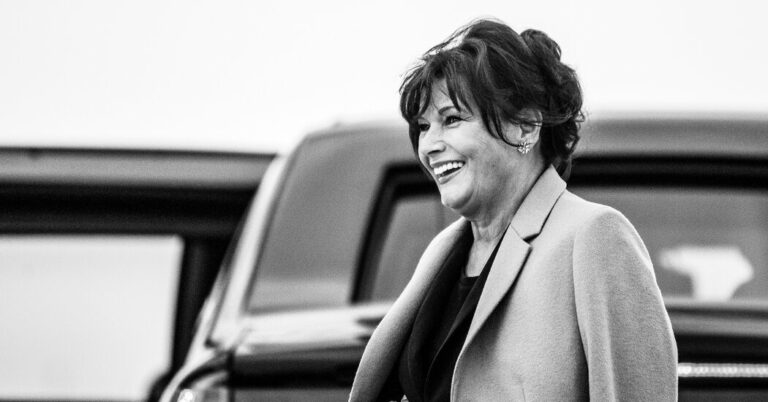 Amalija Knavs, Mother of Former First Lady Melania Trump, Dies at 78