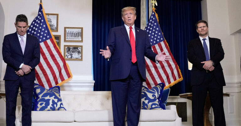 As Political Theater, Trump’s Court Appearance Wasn’t a Showstopper