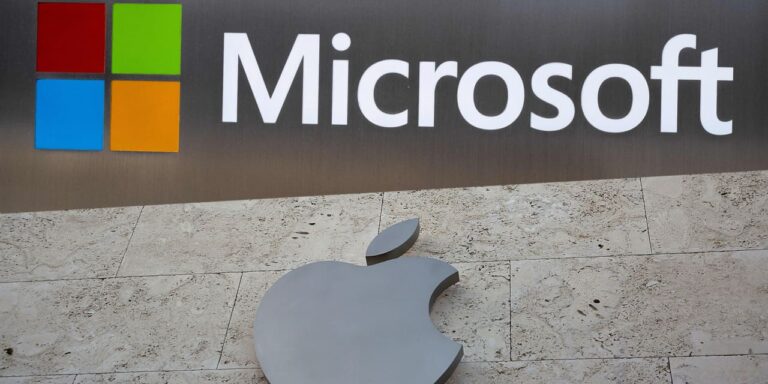 Why Microsoft’s stock is a better investment than Apple