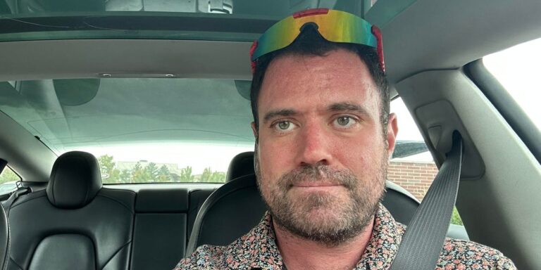 Teacher Quit to Become an Uber and Lyft Driver but Says It’s Better As a Part-Time Gig