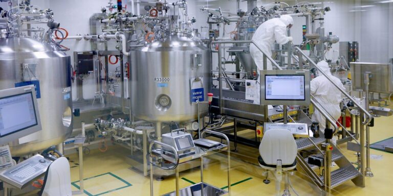 Big Pharma Hiking Prices on 500 Drugs in 2024: Report