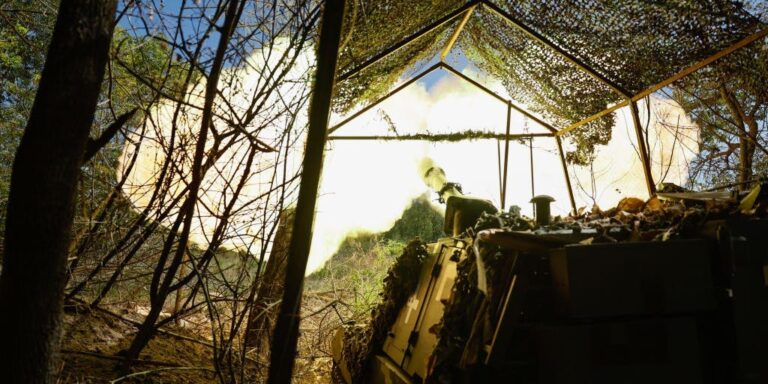 Ukraine Running Out of Ammo for US Supplied Howitzers: CNN