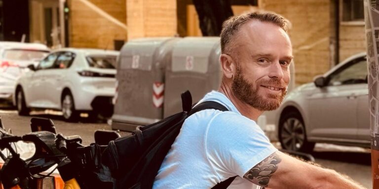 I Will Never Learn to Drive, 41-Year-Old Who Prefers Cycling Says