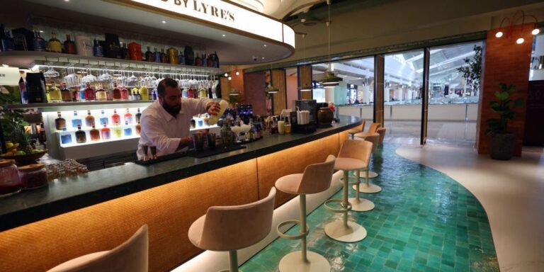 Saudi Arabia to Open First Store Selling Alcohol: Reuters