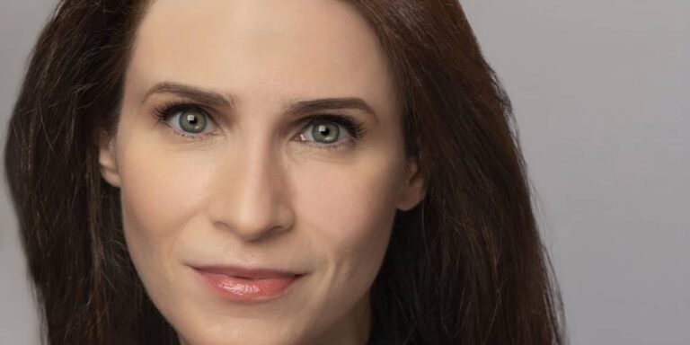 Therapist Allison Applebaum shares the lessons she learned as a caregiver