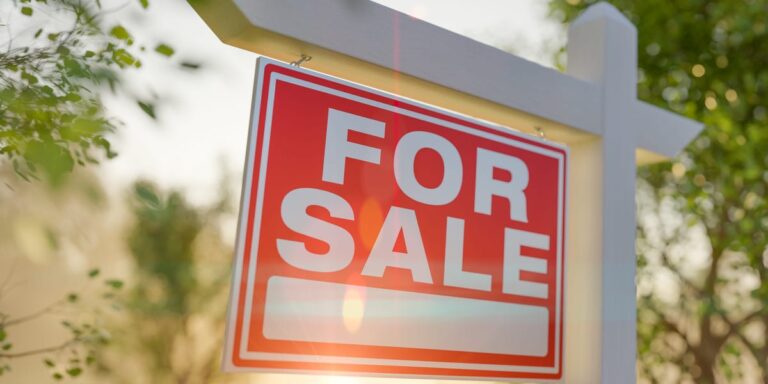 Stock Market Boom Means Homebuyers More Tolerant of High Mortgage Rates