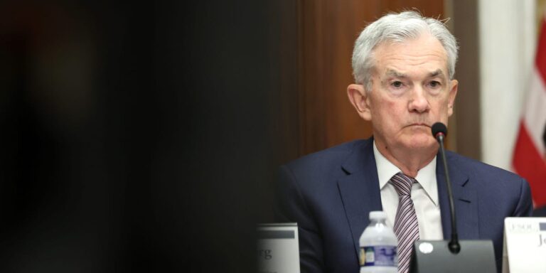 Goldman Says 3 Rate Cuts Amid Inflation