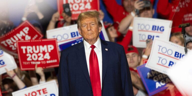 Record Numbers of Wealthy Americans Seek Foreign Residence, Citizenship