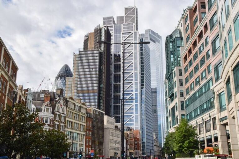 Fund manager Fidelity International to slash 9% of jobs globally