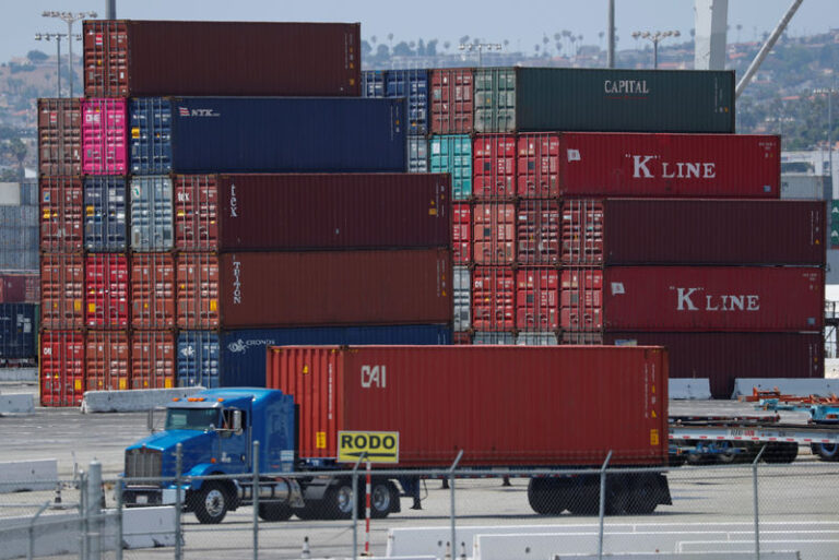 Analysis-Pressure builds for charge on global shipping sector’s CO2 emissions By Reuters