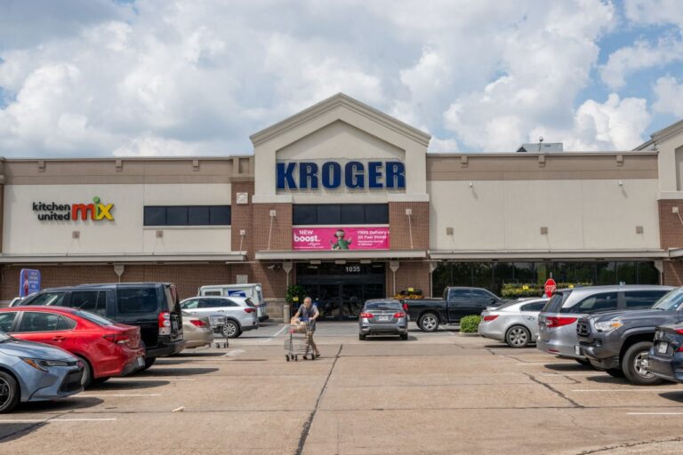 Kroger to sell its specialty pharmacy business