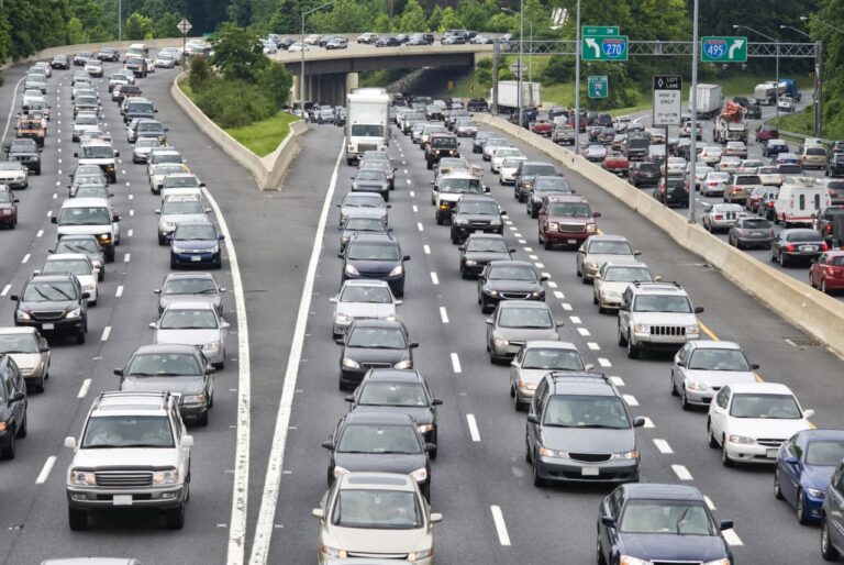 Report: Global emissions rose last year, but EVs are making a dent